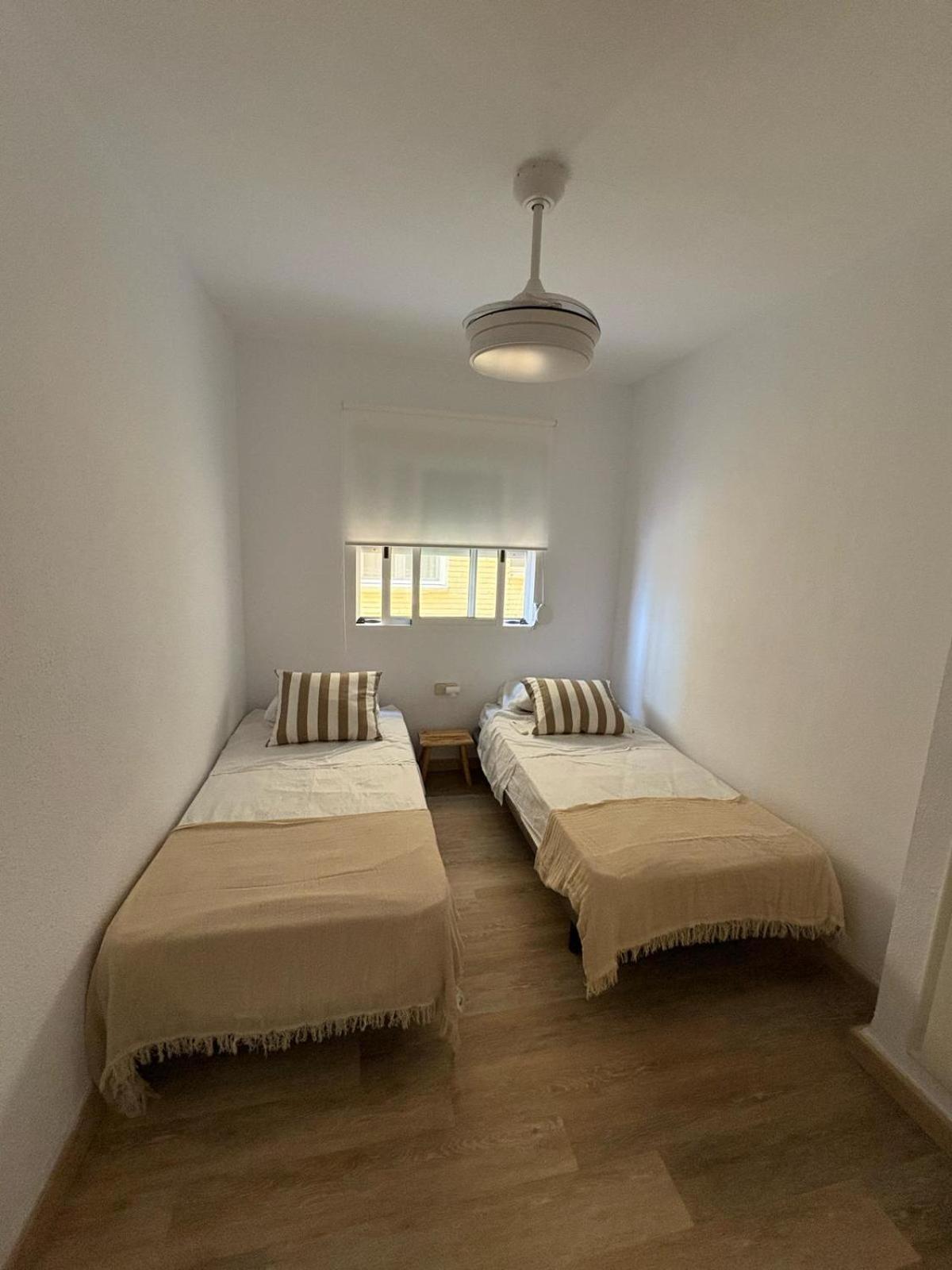 Apartamento 1ª Linea En Playa De Gandia Bagian luar foto